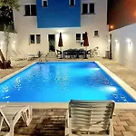 Villa Plava Swiming Pool With House Mostar